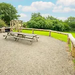 6 Bed In Near Settle Oc-ds102 Tosside