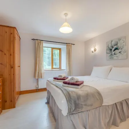 6 Bed In Near Settle Oc-ds102 * Tosside