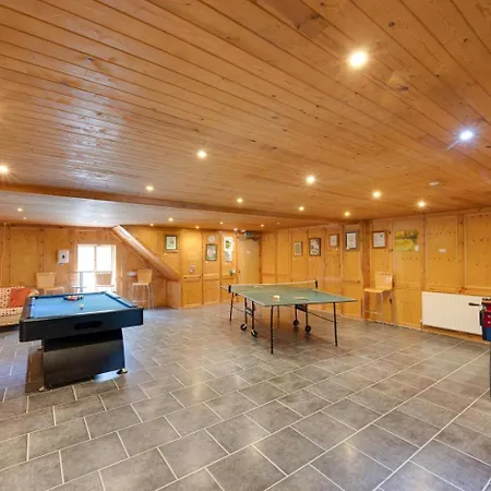 6 Bed In Near Settle Oc-ds102 Holiday home *