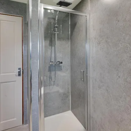 6 Bed In Near Settle Oc-ds102 * Tosside