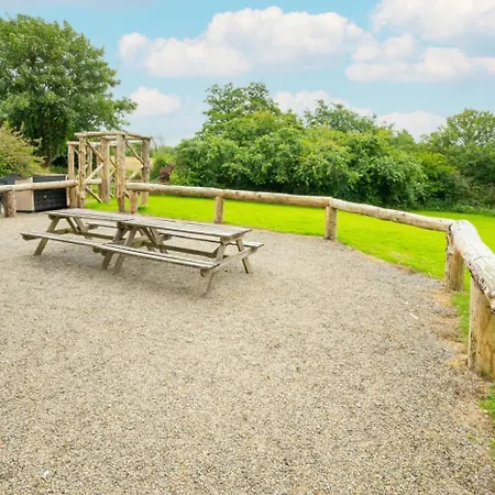 6 Bed In Near Settle Oc-ds102 Tosside