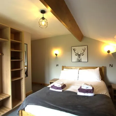 6 Bed In Near Settle Oc-ds102 *