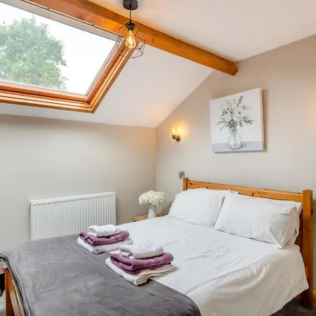 6 Bed In Near Settle Oc-ds102 *