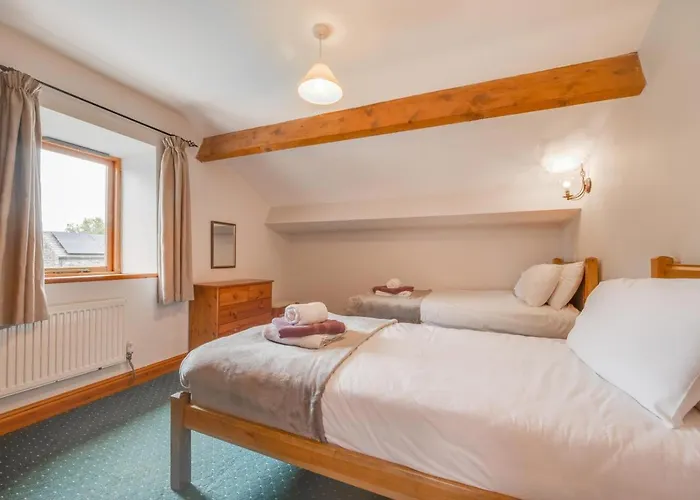 6 Bed In Near Settle Oc-ds102 *