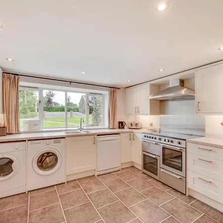 Swallows Feriehus Tosside